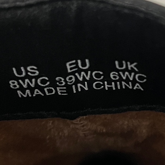 Chunky sole Chelsea Boot Black Size US 8WC New without tags - Picture 8 of 8